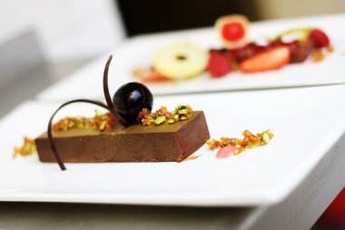 kaplama çikolata tatlı