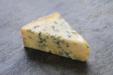 büyük dilim peynir