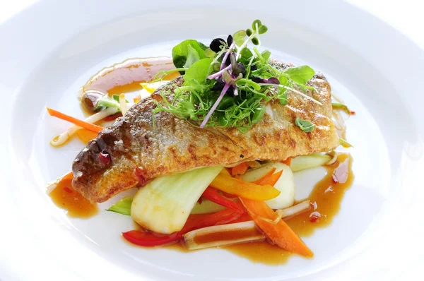 Healthy plated fish meal — Stock Photo, Image