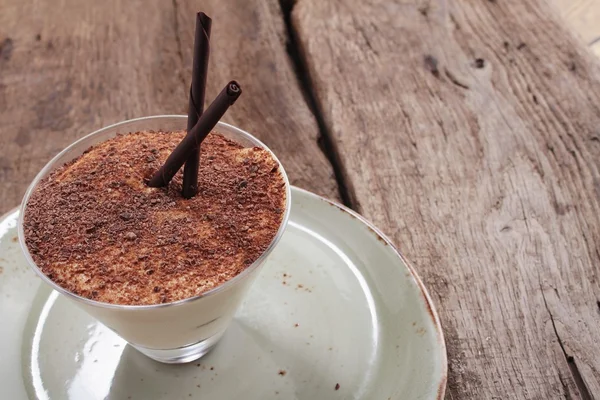 Postre de tiramisú dulce —  Fotos de Stock