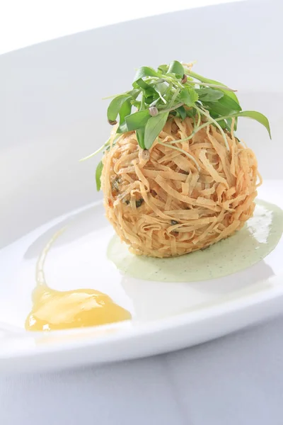 Aperitivo de papa con verde — Foto de Stock