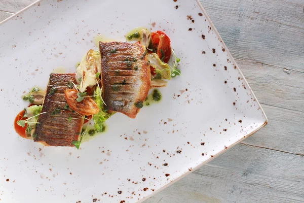 Farinha de peixe de fundo marinho chapeado — Fotografia de Stock