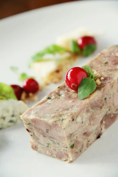 Vergulde varkensvlees terrine starter — Stockfoto