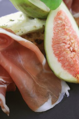 incir ve tedavi jambon bruschetta 