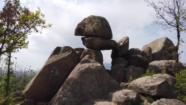 Megalith Κοντά Στο Buzovgrad Kazanlak Βουλγαρία — Αρχείο Βίντεο