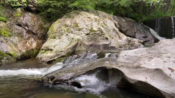 Waterfall Kazaneto Kazanka保加利亚 — 图库视频影像