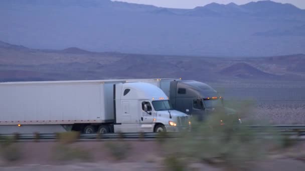 Transporte de camiones semirremolques — Vídeos de Stock