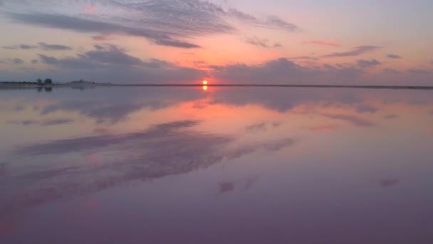 AEREO: Drone di lagune di sale tranquille in Messico in una soleggiata serata estiva. — Video Stock