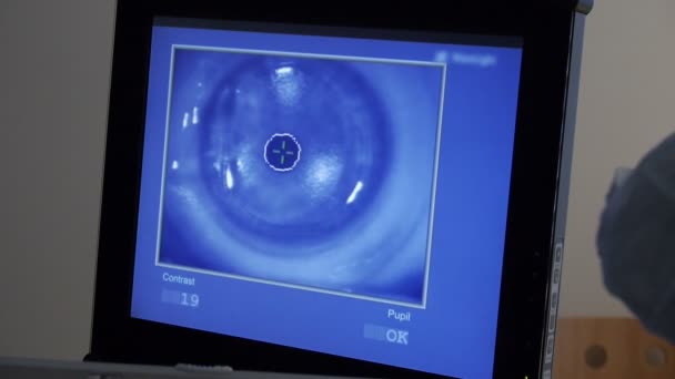 Chirurgie des yeux laser — Video