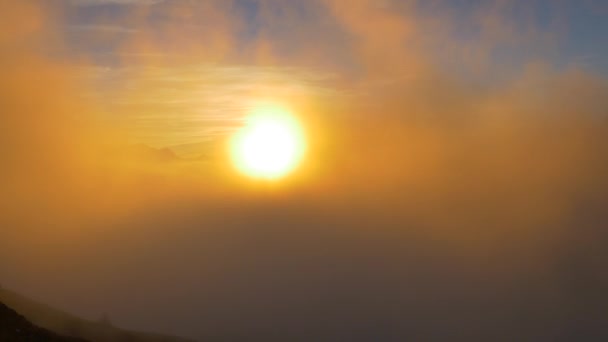 Montée à travers les nuages 