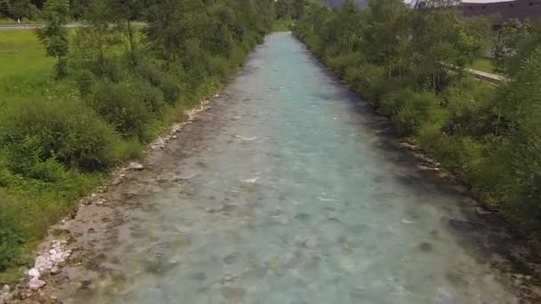 Güzel mavi nehir — Stok video