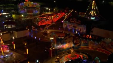 Luna park konumlar geceleri iplik