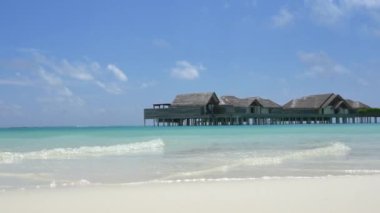 Egzotik Maldivler su bungalovlar