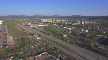Anteni: Endüstriyel fabrika işçilerini konut blokları beldesi