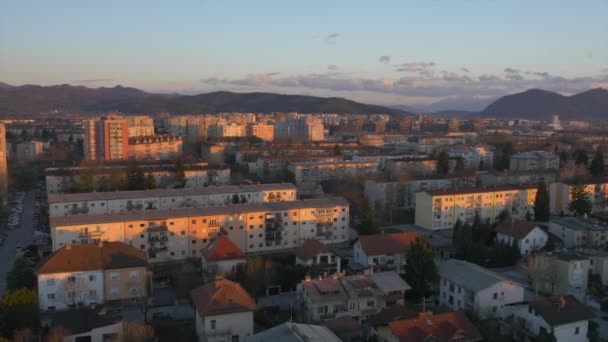 AERIAL: Big city apartments in concrete blocks — Stock Video