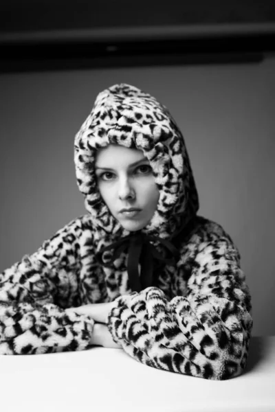 Жінка Портреті Леопарда Чорно Білий Художній Портрет — стокове фото