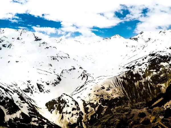 Montagne Innevate Elbrus Una Giornata Sole — Foto Stock