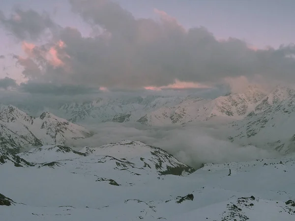 Montagne Innevate Elbrus Una Giornata Sole — Foto Stock