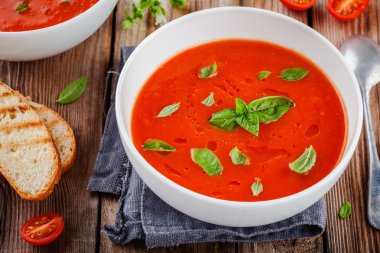 soğuk domates çorbası gaspaço