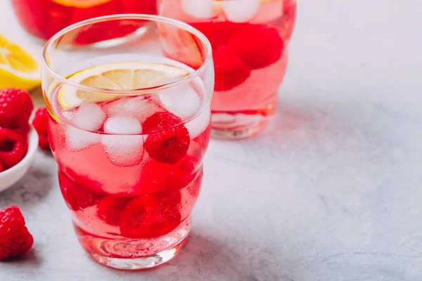 Bebida Fría Helada Limón Frambuesa Refrescante Cóctel Verano Limonada —  Fotos de Stock