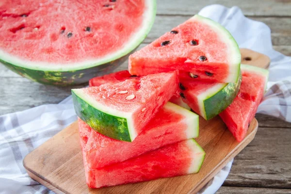 Slices of fresh juicy organic watermelon — Stock Photo, Image