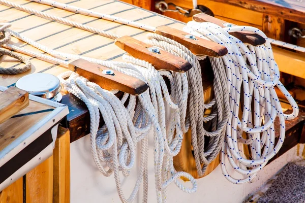 Svázaný - námořní lana — Stock fotografie