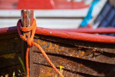 Eski ahşap kayık balıkçılık