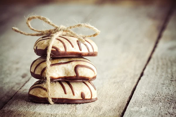 Gingerbread heart on Valentine's Day — Stock Photo, Image