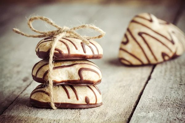 Gingerbread heart on Valentine's Day — Stock Photo, Image