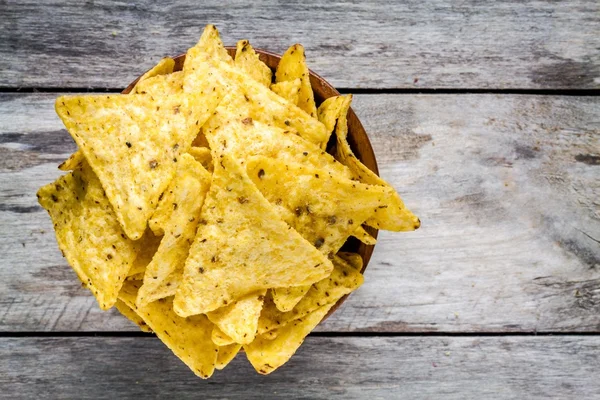 Nachos Mais-Chips in einer Schüssel — Stockfoto