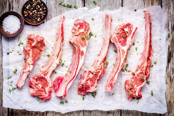 Nyers bárány hús bordák — Stock Fotó