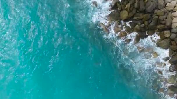 Aerial view on the sea waves and rocks, the Mediterranean sea. — Stock Video