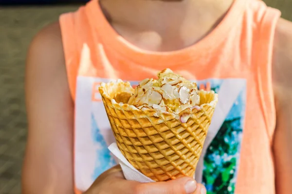 Close Ice Cream Child Hand — Stock Photo, Image