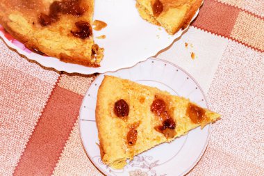 Böğürtlen reçelli lezzetli turta. Çay partisi..