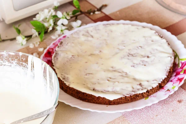 Chocolate Biscuit Smeared Cream Close Delicious Dessert — Stock Photo, Image