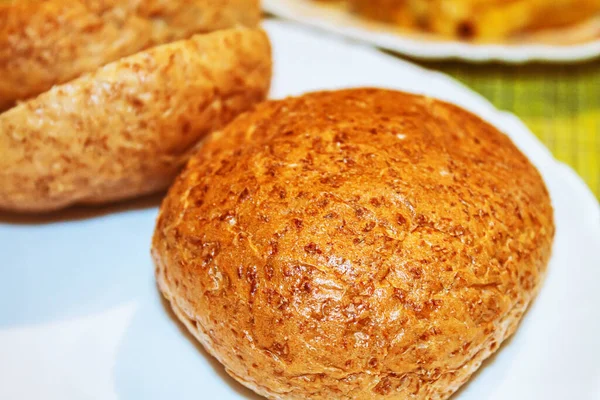 Смачні Булочки Висівками Круасанами Хліб Сніданок — стокове фото