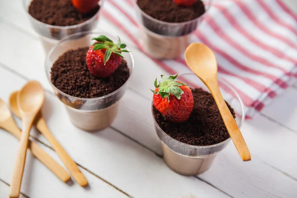 Mousse maison au chocolat — Photo