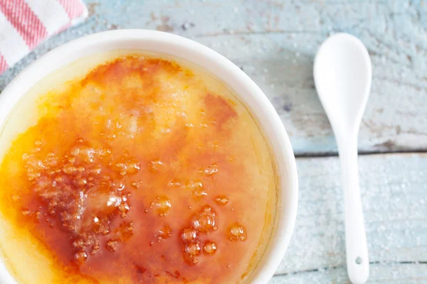 Creme Brulee On Table — Stock Photo, Image