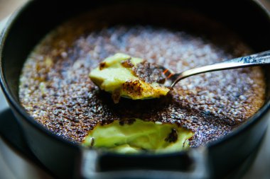 Antep Fıstığı Creme Brulee