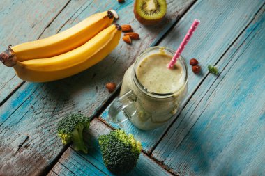 Taze sağlıklı güler yüzlü