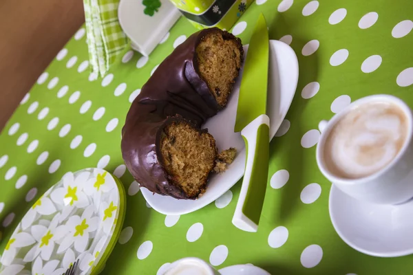 Cup Of Coffee And Bundt Cake — Stock Photo, Image