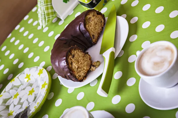 Cup Of Coffee And Bundt Cake — Stock Photo, Image