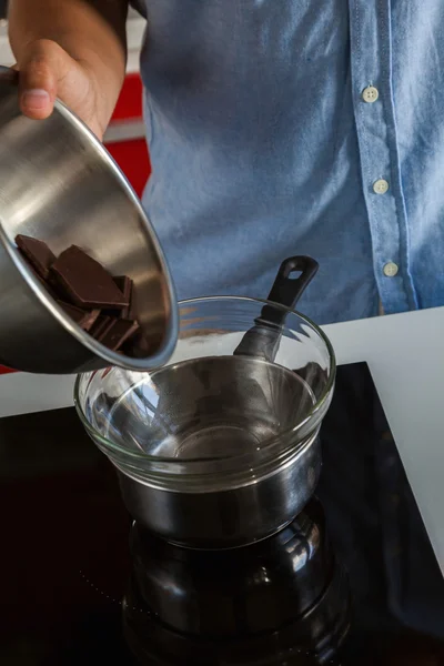 Tempering Chocolate Step 1 / 7 — стоковое фото