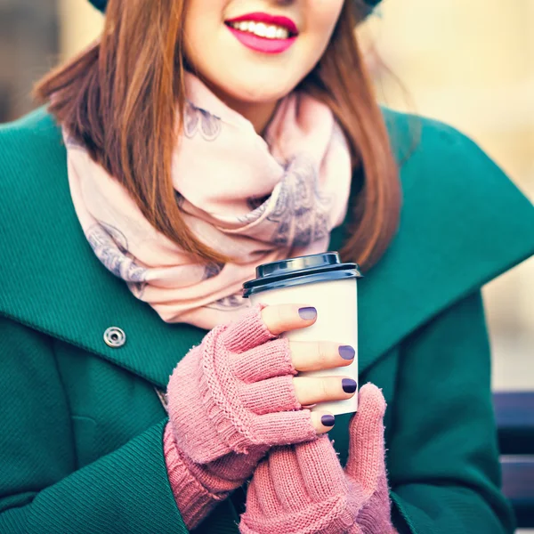 Young Female Holding A Cup — Stock Photo, Image