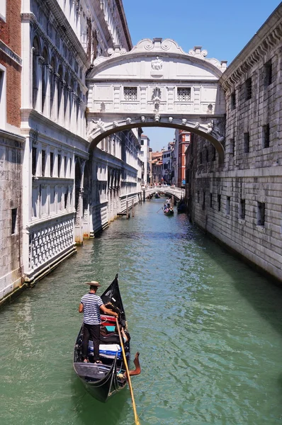 Seufzerbrücke in Venedig, Italien — Stockfoto