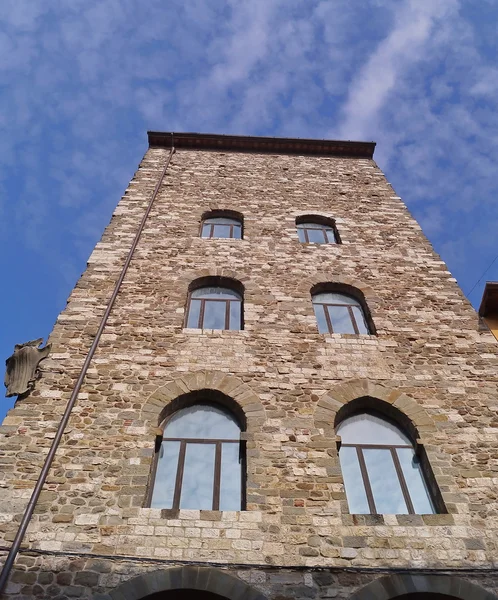 Catilina tower, Pistoia, Italien — Stockfoto