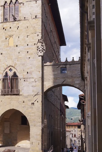 Gamla gatan i Pistoia, Toscana, Italien — Stockfoto