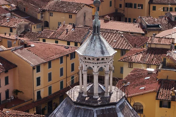 Pistoia, Toskana, İtalya vaftizhane fener — Stok fotoğraf