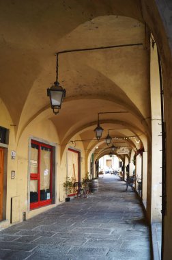 Matteotti Meydanı 'ndaki sundurma Greve, Chianti, Toskana, İtalya