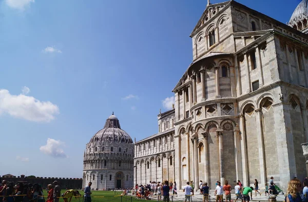 Pisa Toskana Talya Miracles Meydanı Ndaki Baptistery Katedral — Stok fotoğraf